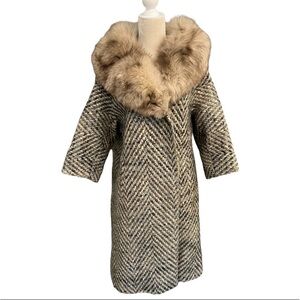 Beautiful Vintage Herringbone Coat with Fox Fur Collar